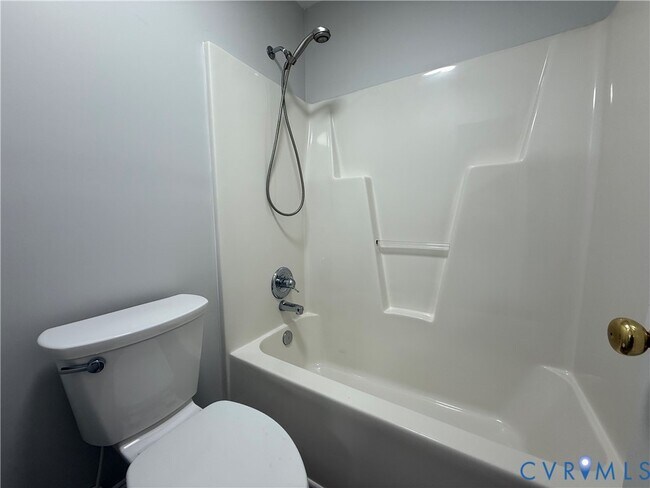 Building Photo - 1625 Southcreek Dr