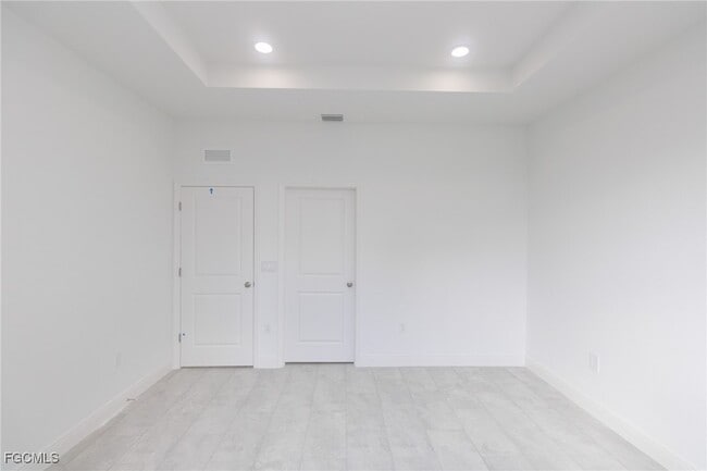 Building Photo - 1087 Rugby Cir