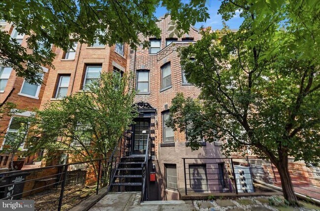 Building Photo - 3222 13th St NW