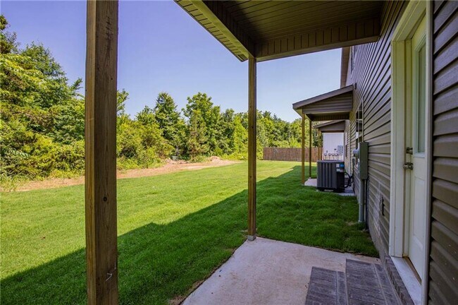 Building Photo - ***1903-B Azlin Place***