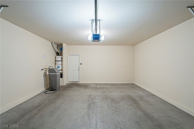 Building Photo - 315 Woodland Moss Rd