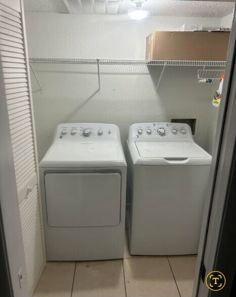 Building Photo - 8626 Cattail Dr