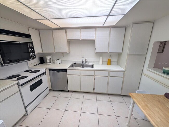 Building Photo - 17920 Gulf Blvd