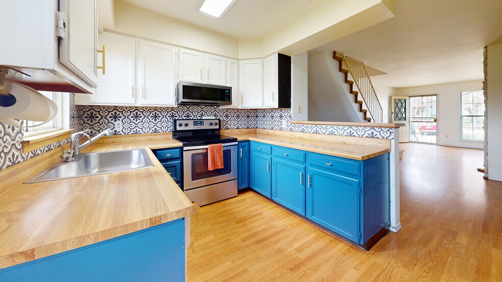 Building Photo - 2941 W 81st Ave