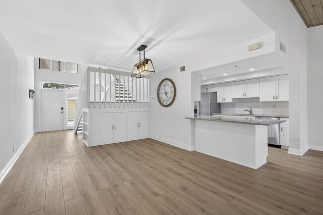 Building Photo - 259 Old Meadow Way