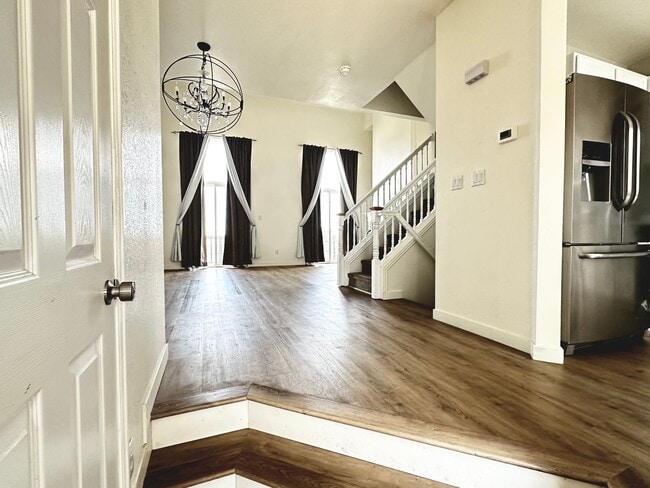Building Photo - Amazing Townhome with Spectacular Views for Rent in Draper!