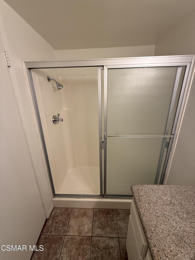 Building Photo - 460 Arbor Ln Ct