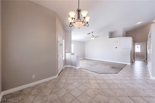 Building Photo - 4765 Calavo St
