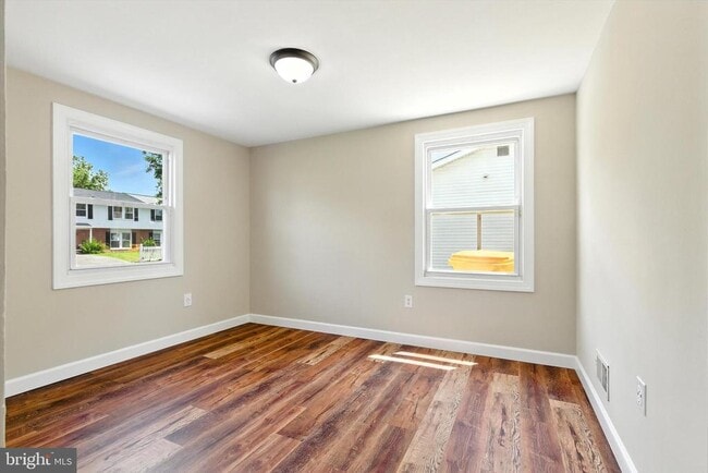 Building Photo - 1307 Farrara Dr
