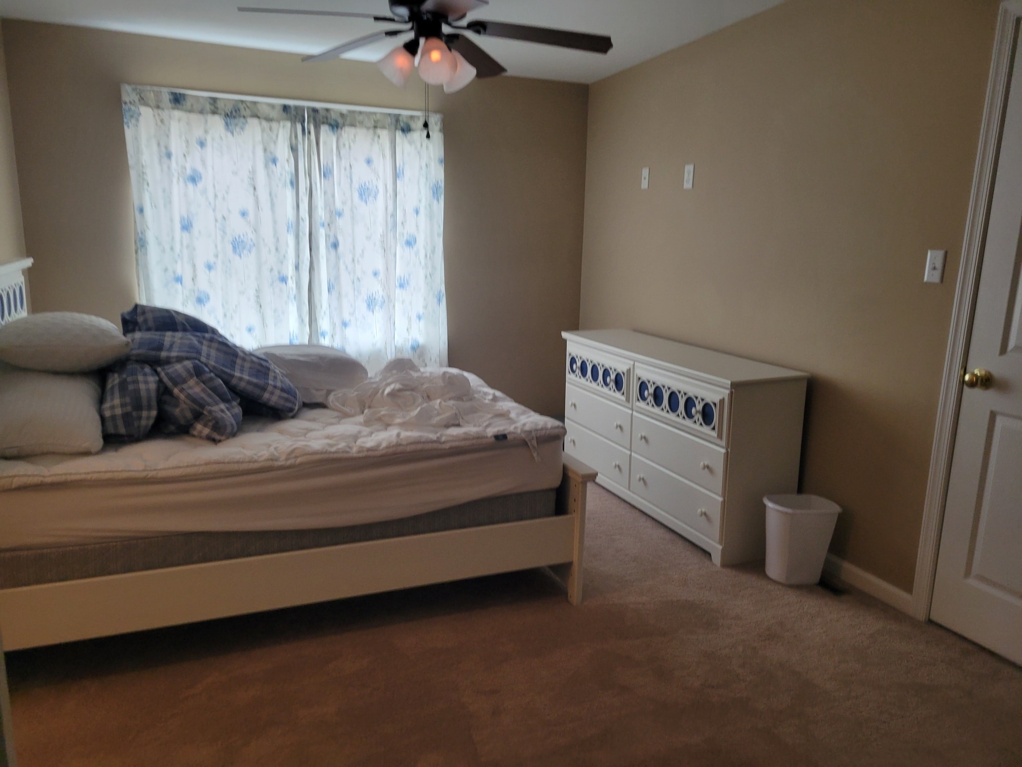 Building Photo - 4010 7th Ave