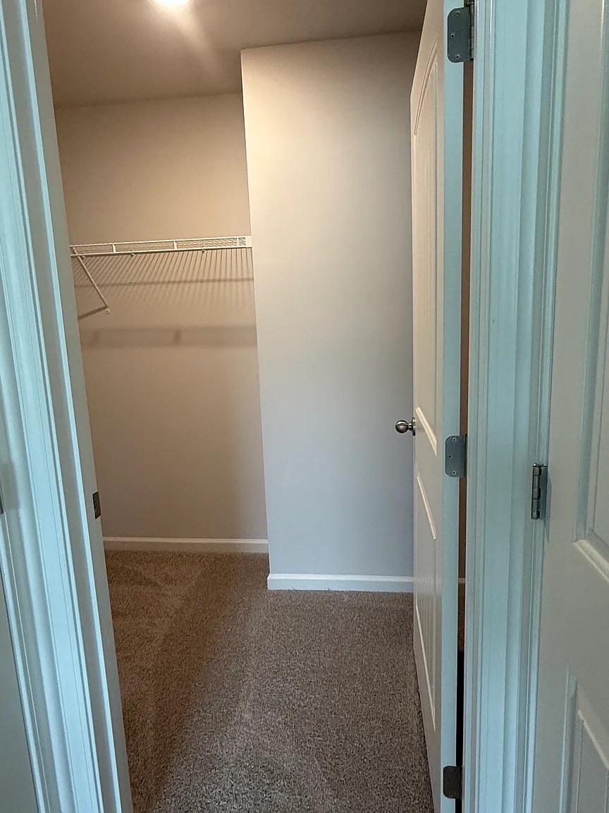 Building Photo - Room in Townhome on Greyton Dr