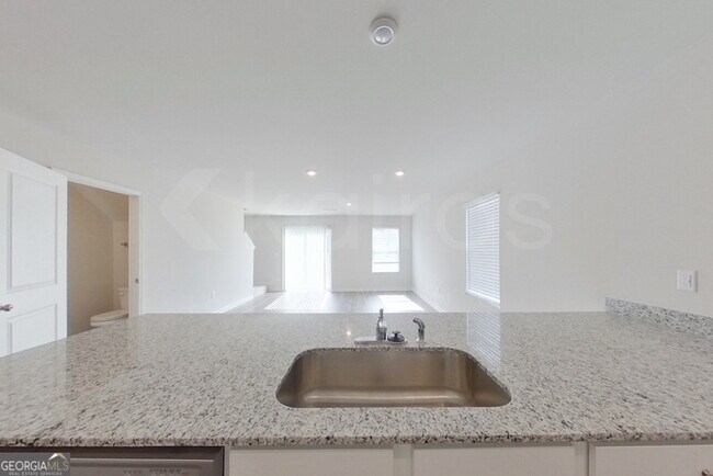 Building Photo - 341 Ironwood Ct