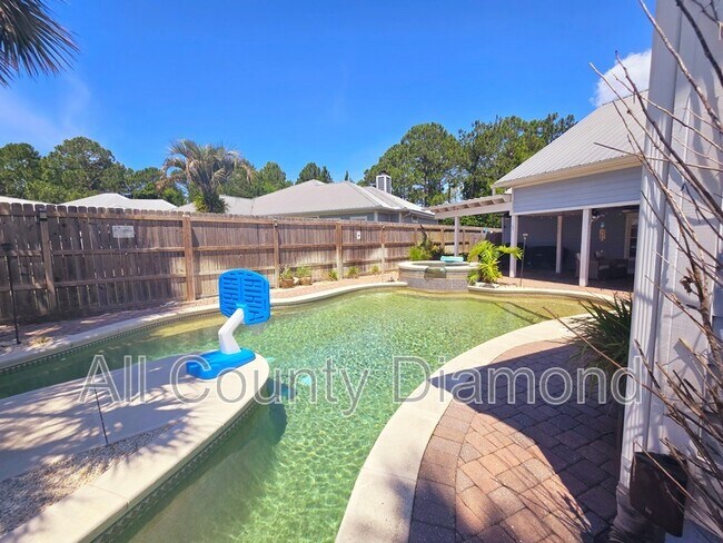 Building Photo - 12207 Lyndell Plantation Dr