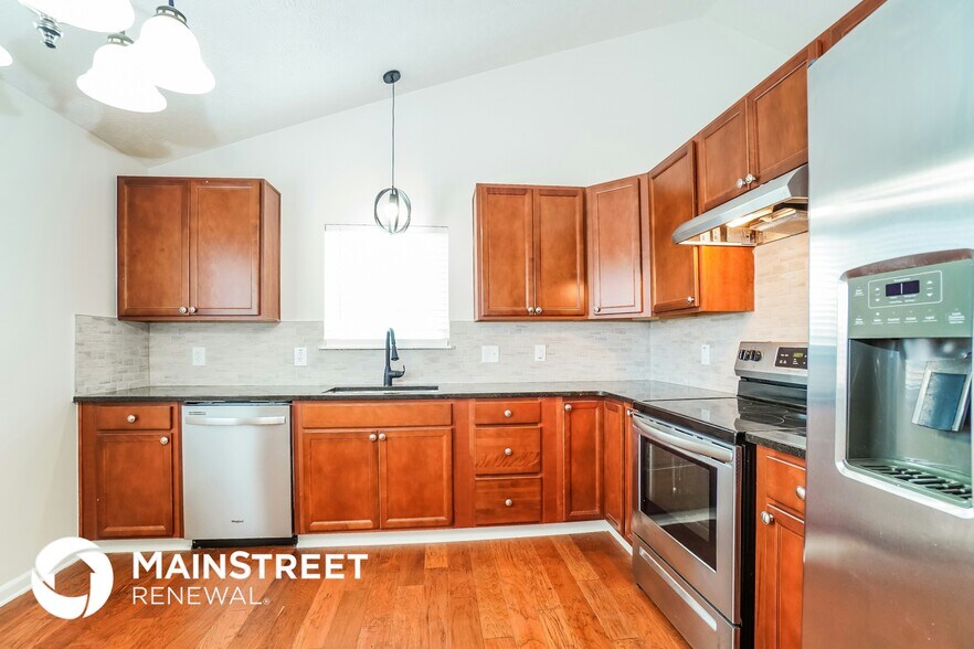 Building Photo - 4008 Thompson Ave