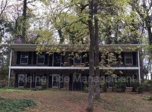 Building Photo - 122 Hillside Rd