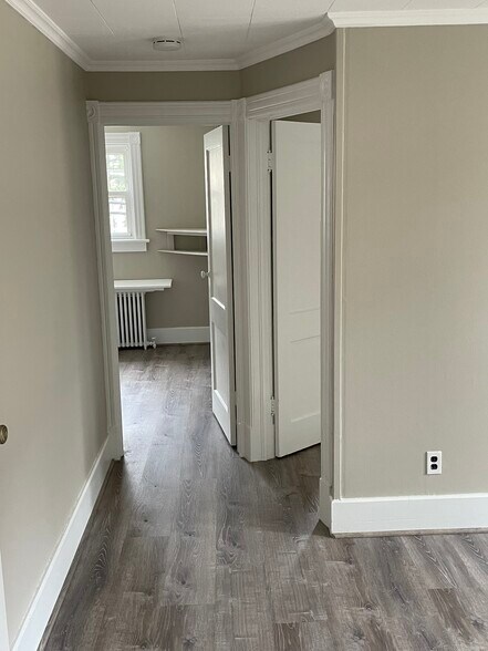 office/second bedroom - 49 W Oreilly St