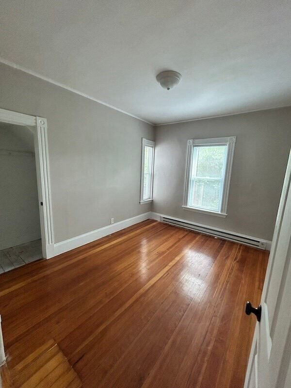 Building Photo - 35 Newcomb Pl