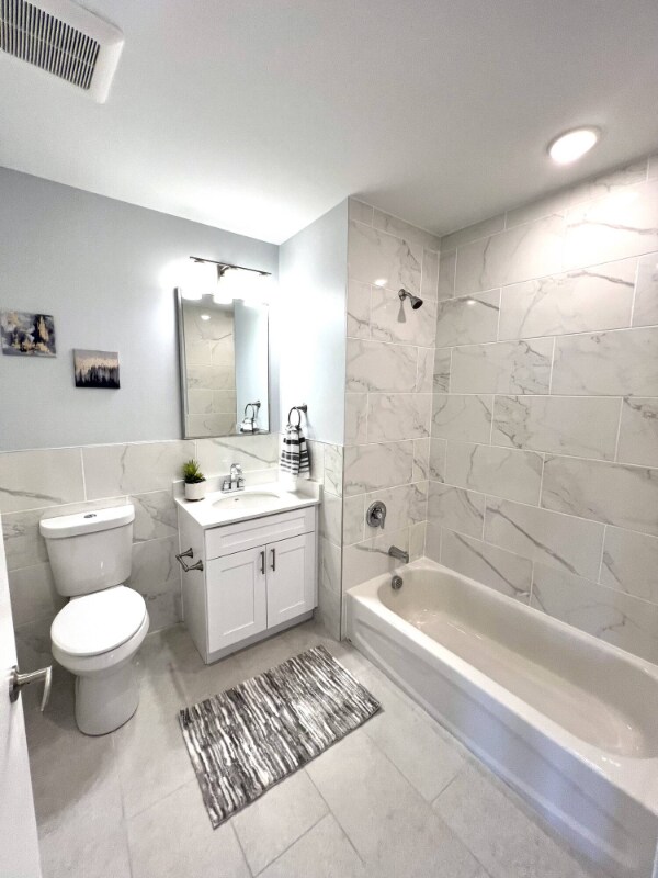 Building Photo - 532 Mulberry St