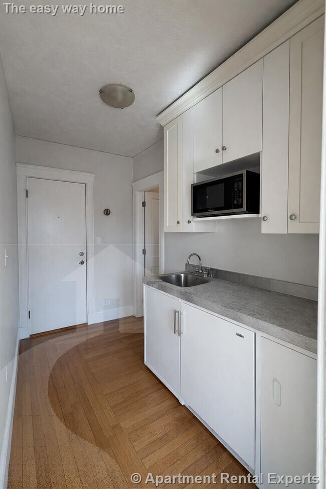 Building Photo - 441 Broadway