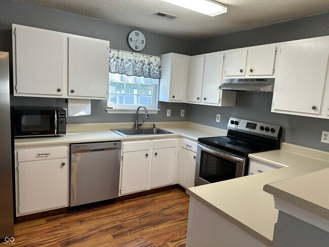 Building Photo - 11319 Water Birch Dr