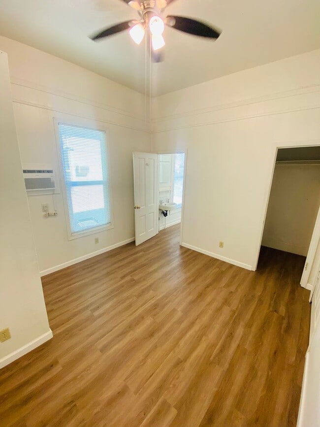 Building Photo - Reserve Now for June 2026! Updated House in Downtown Chico