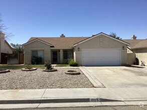 Building Photo - "Charming 3-Bed Oasis with Cozy Fireplace ...