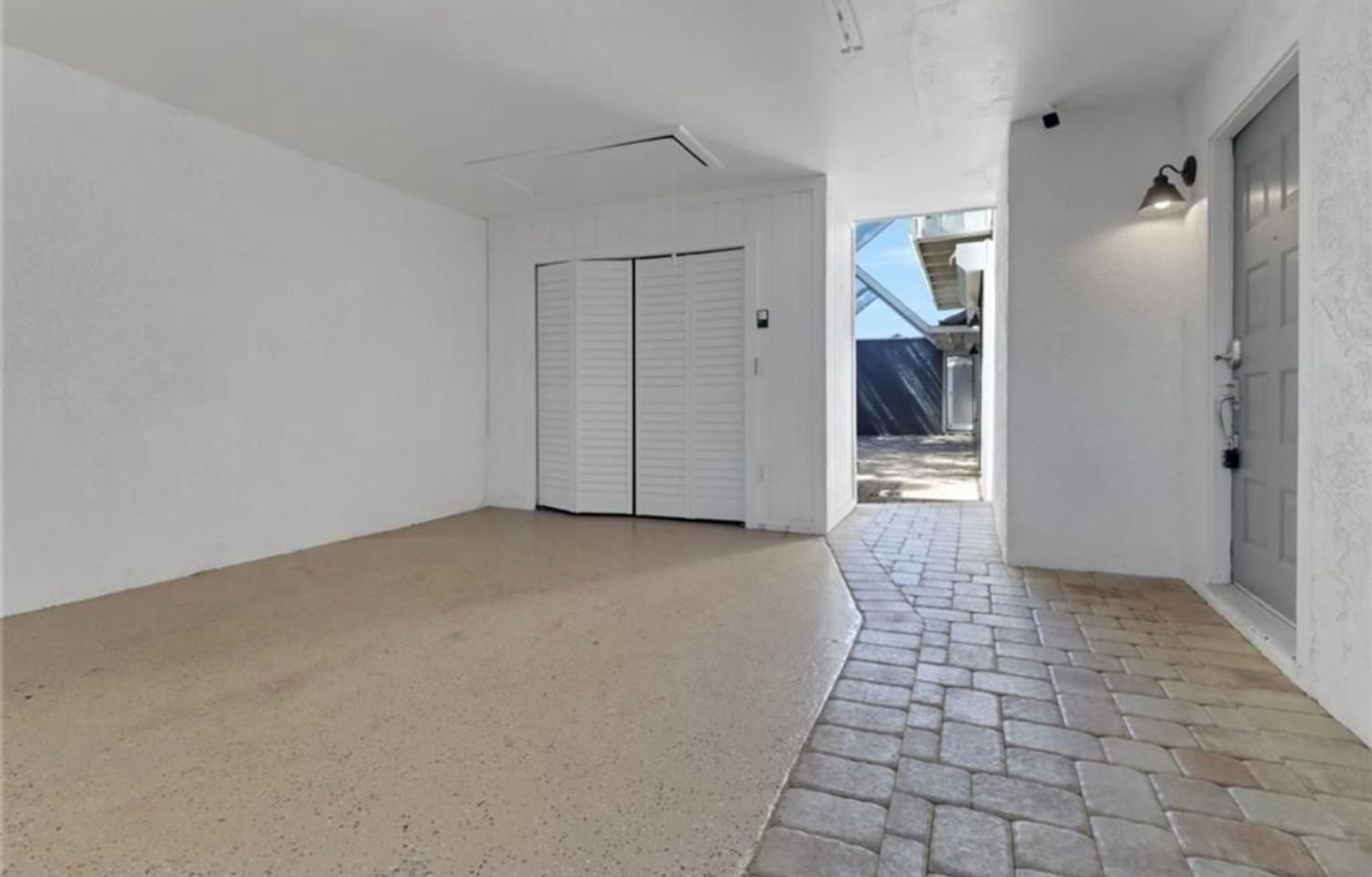 Building Photo - 13711 Raleigh Ln