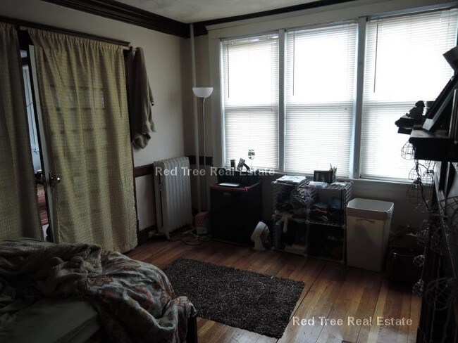 Building Photo - 1711 Commonwealth Ave