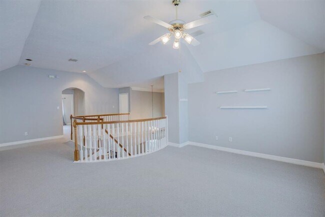 Building Photo - 12310 Lakeshore Ridge Ct