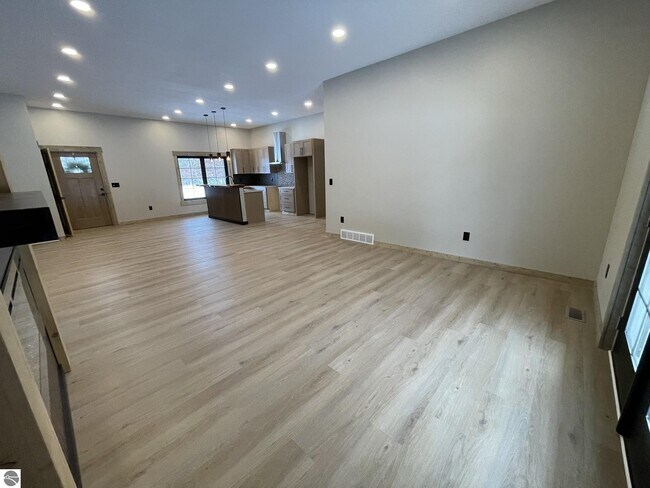 Building Photo - 9000 Kalkaska St