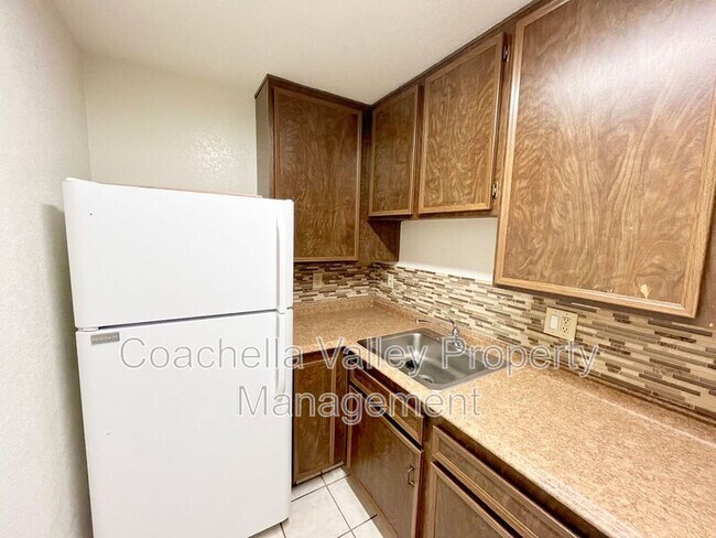 Building Photo - 675 Los Felices Cir W