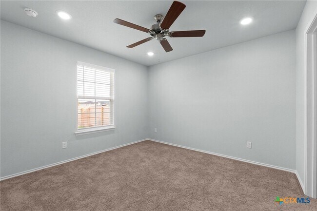 Building Photo - 1218 LEXINGTON Dr
