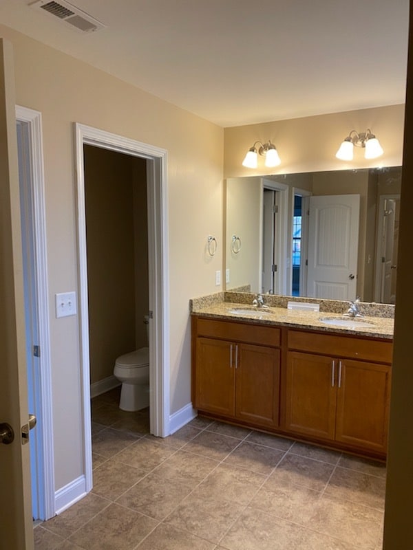 Master Bedroom wth walk in closet - 603 Bunker Ct