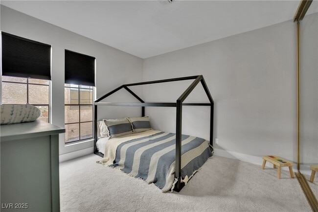 Building Photo - 3959 Salisbury Pl