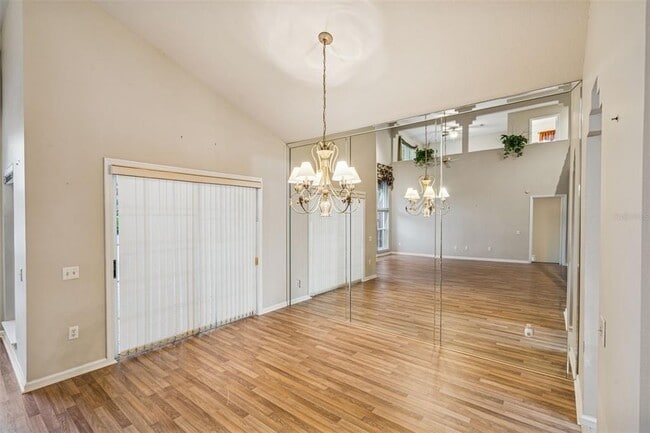 Building Photo - 3585 Ventura Club Cir