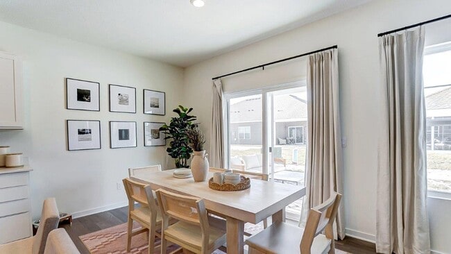 Building Photo - 406 Emily Dr