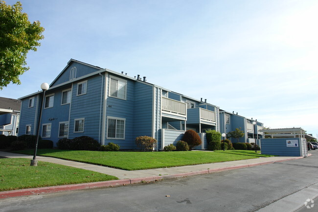 Building Photo - Mariner Village Apartments