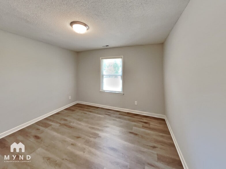 Building Photo - 12309 Rock Canyon Dr