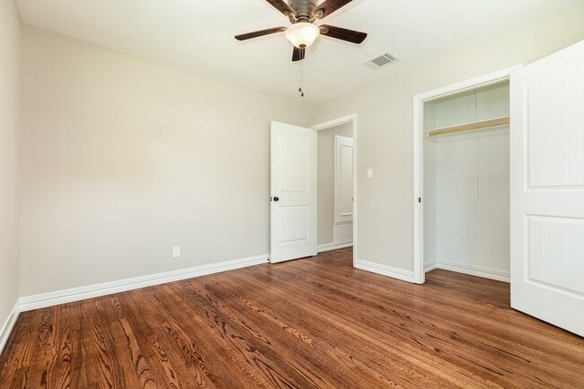 Building Photo - 1211 Kirsten St