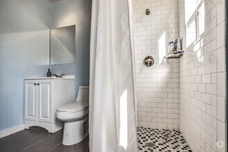 Building Photo - 2 Bd 2 Ba + Guest House with Fully Furnish...
