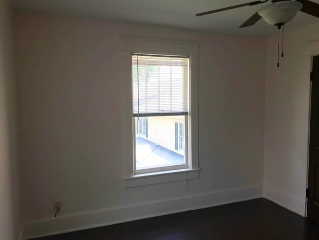 Building Photo - 416 Cherry Ave