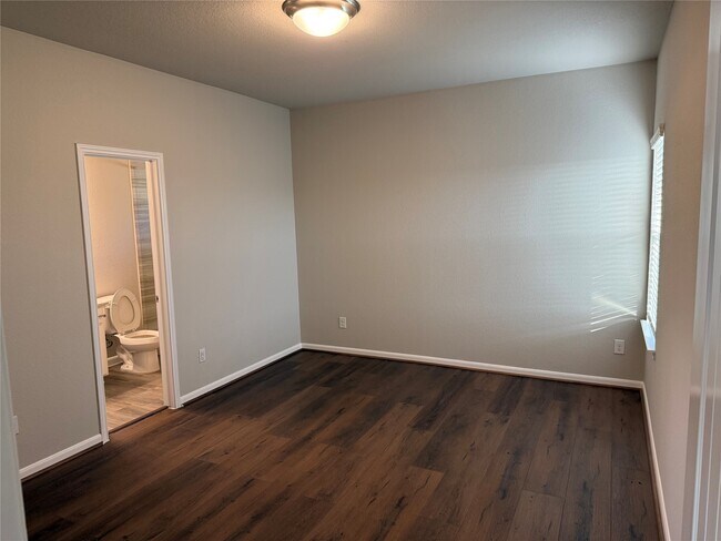 Building Photo - 1222 Obispo Ct