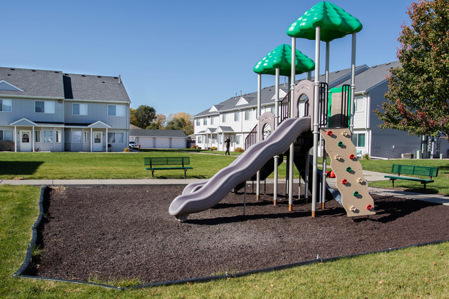 Building Photo - Gatewood Estates