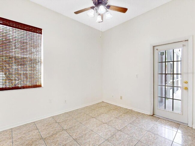 Building Photo - 3943 Ocita Dr