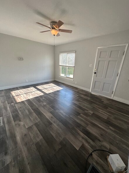 Building Photo - 761 S 1000 E