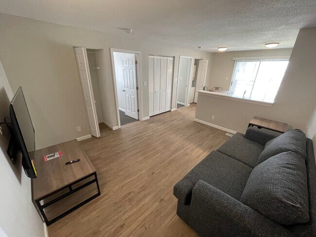 Interior Photo - 301 E Clark St