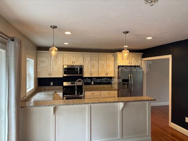 Building Photo - 47 Eustis St