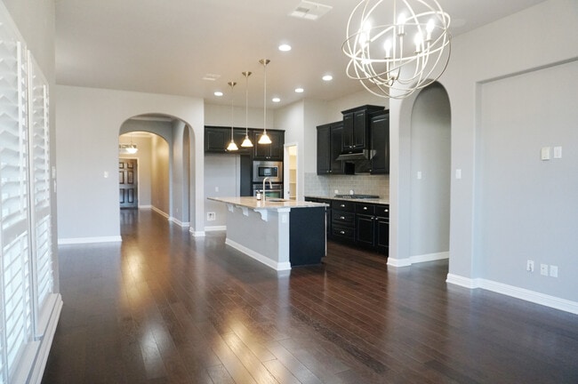 Building Photo - 6620 Estana Ln