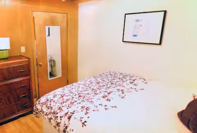 Building Photo - 18 8th St NE