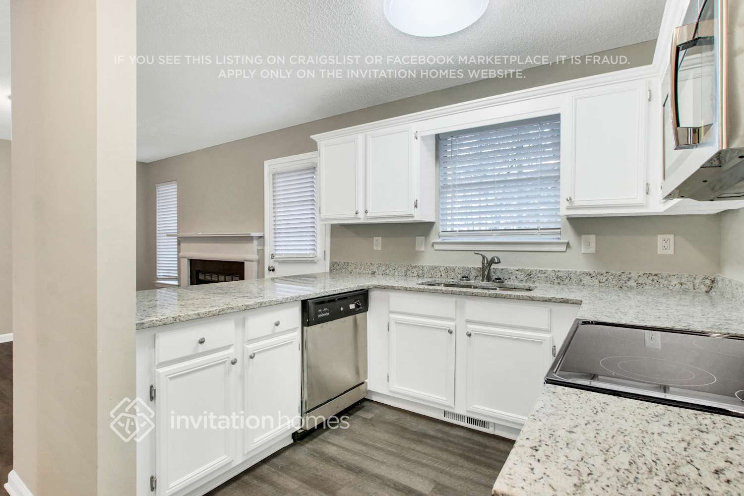 Building Photo - 1815 Independence Dr